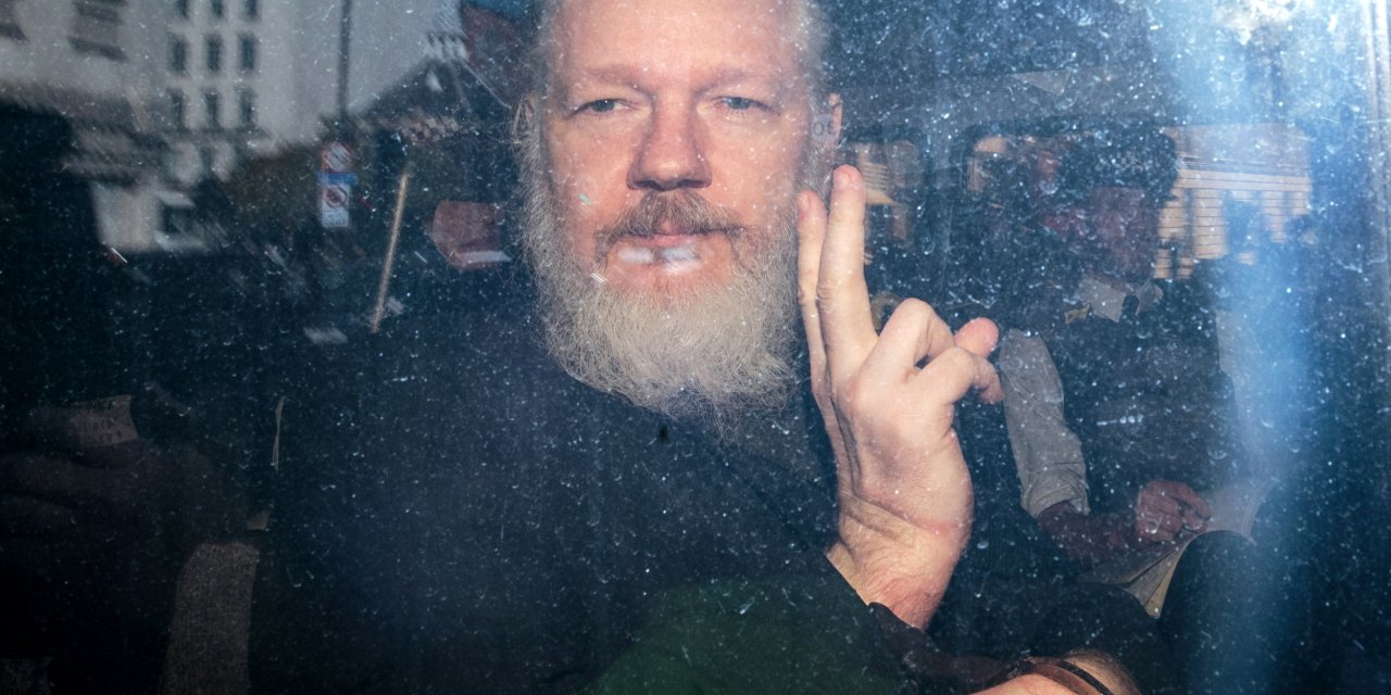 WikiLeaks'in kurucusu Assange'ın iade talebi reddedildi