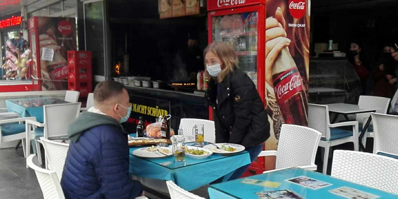 Yasağa rağmen turiste servis açan lokantacı: Türklere yasak sanıyordum