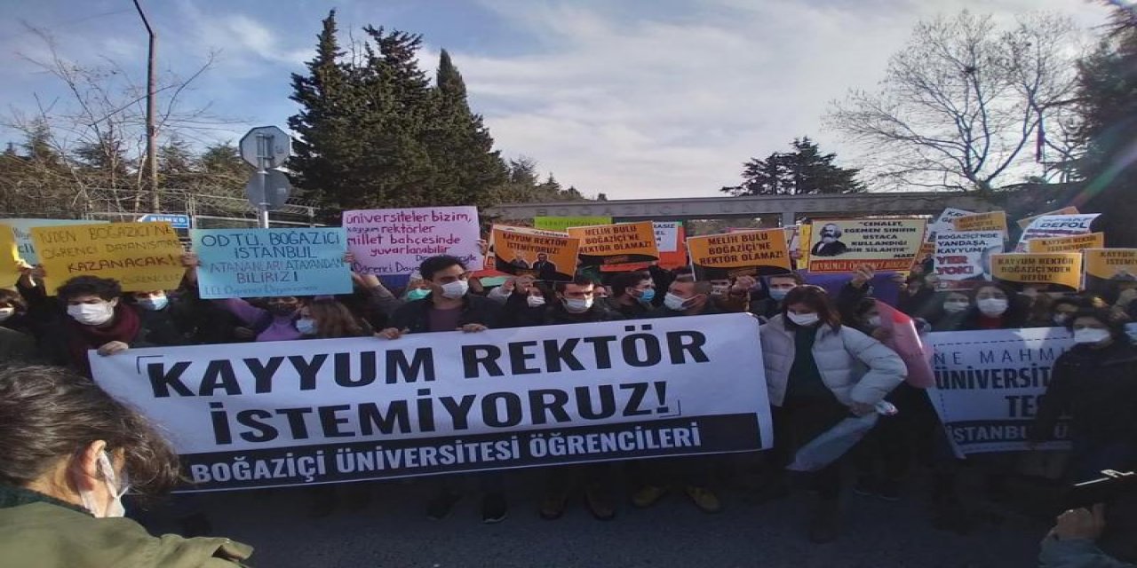 Boğaziçi öğrencileri ev baskınlarıyla gözaltına alındı!