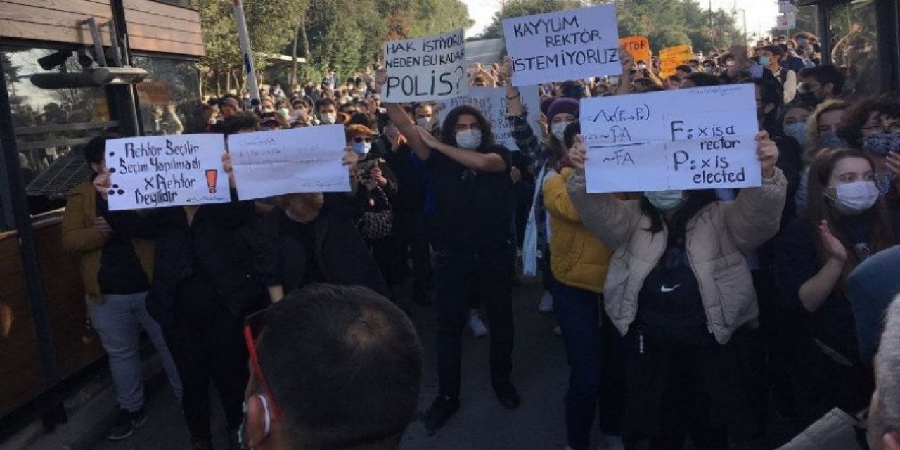 İstanbul Emniyet Müdürlüğü'nden "Boğaziçi" açıklaması: 16 kişi gözaltına alındı, 12 kişi aranıyor...