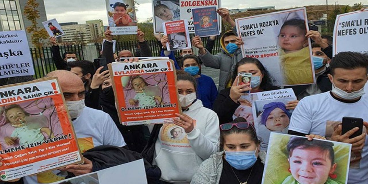 "İzin vermezlerse sokağa çıkıp kendimi yakacağım" SMA aileleri çocuklarını kurtarmak istiyor!