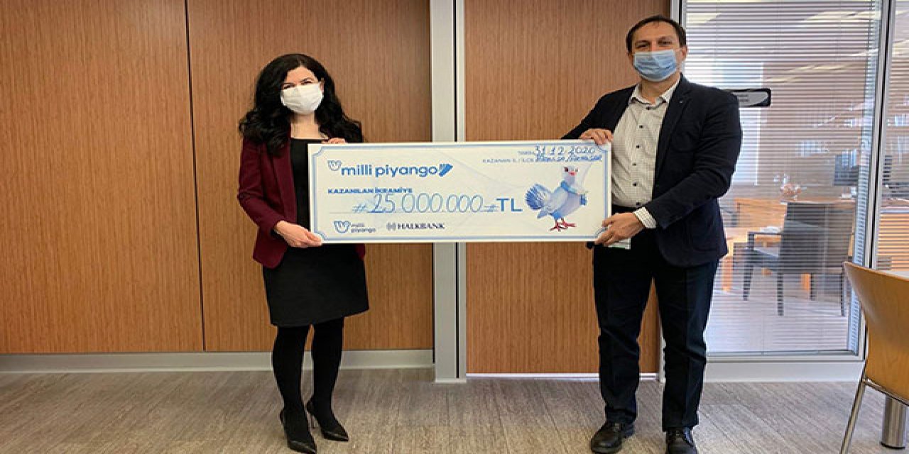 Milli Piyango yılbaşı çekilişi talihlisi çekini aldı!
