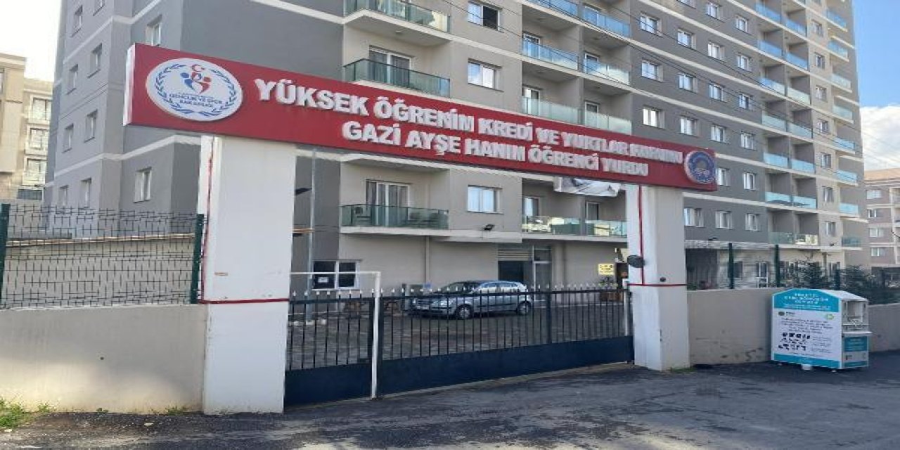 İngiltere'den gelenlere İzmir'de yurtta karantina