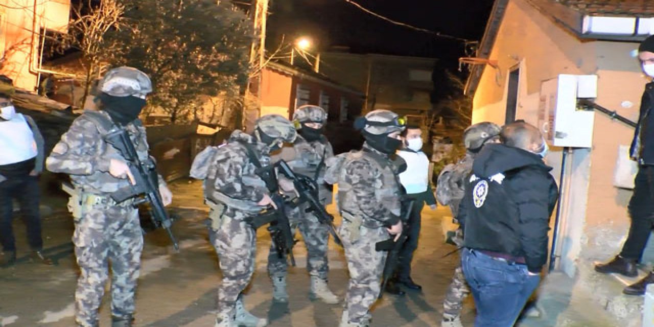 Emniyet ve Özel Harekat'tan Boğaziçi Üniversitesi'ndeki protestolara ilişkin yeni operasyon! 14 kişi daha gözaltına alındı