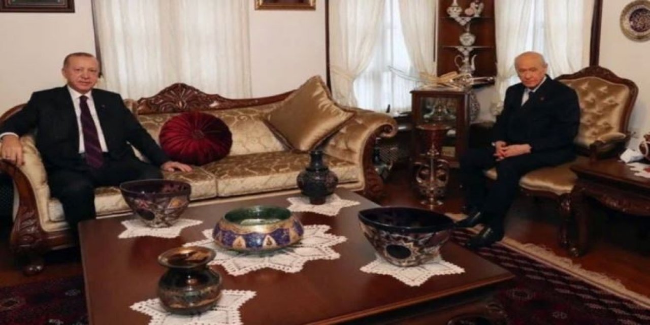Bu fotoğraf Kutalmış Türkeş'i çok sinirlendirdi! Adeta ateş püskürdü... "Ne biçim evlatsınız siz! Nankör mirasyediler sizi!"