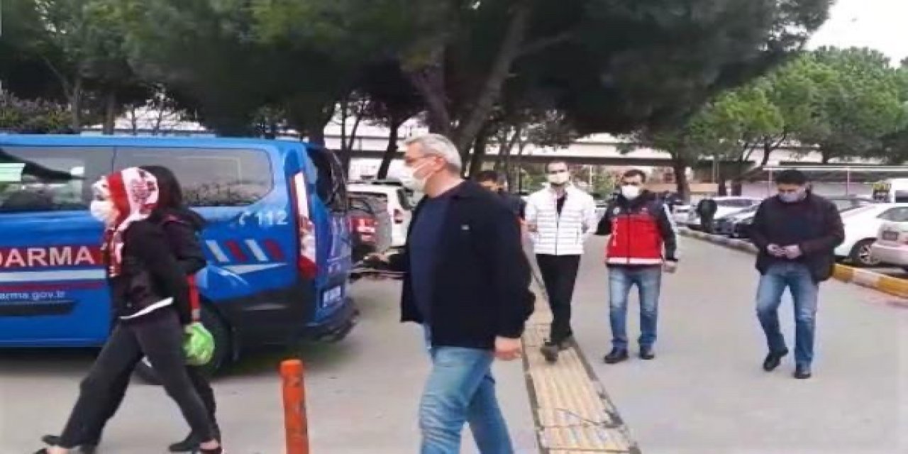 Balıkesir'de kuyumcu soydular, Manisa'da yakalandılar