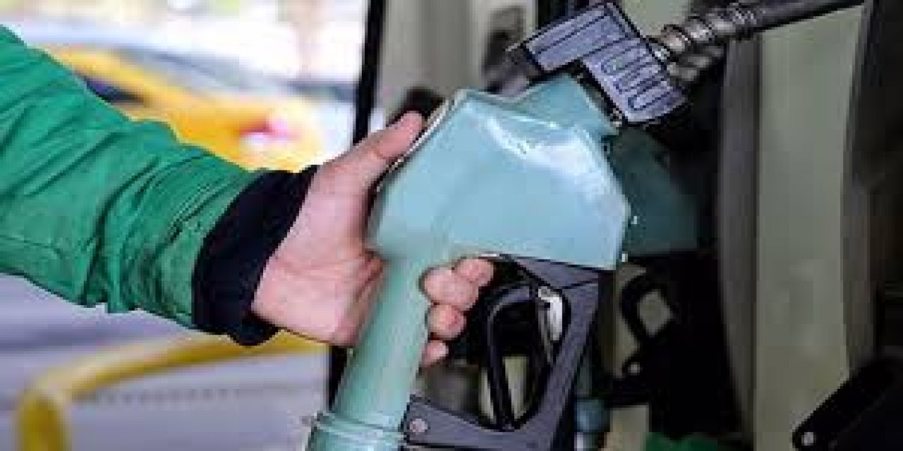 Araç sahipleri dikkat! Benzine 11 kuruşluk zam... Bu geceden itibaren geçerli olacak!