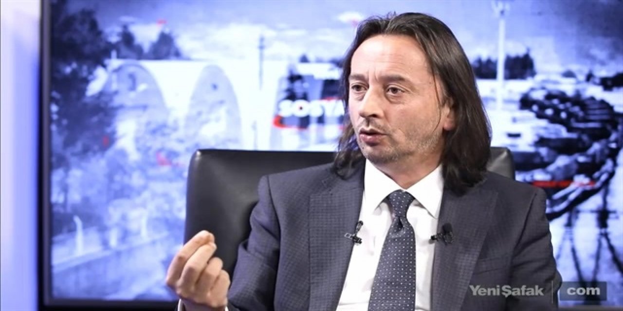 Yeni Şafak Gazetesi Genel Yayın Yönetmeni İbrahim Karagül, Ermenistan için attığı tweet ile AK Trolü bile panikletti.