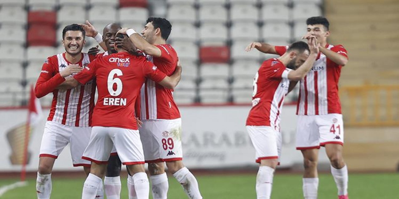 Fraport TAV Antalyaspor - Fatih Karagümrük: 3-1