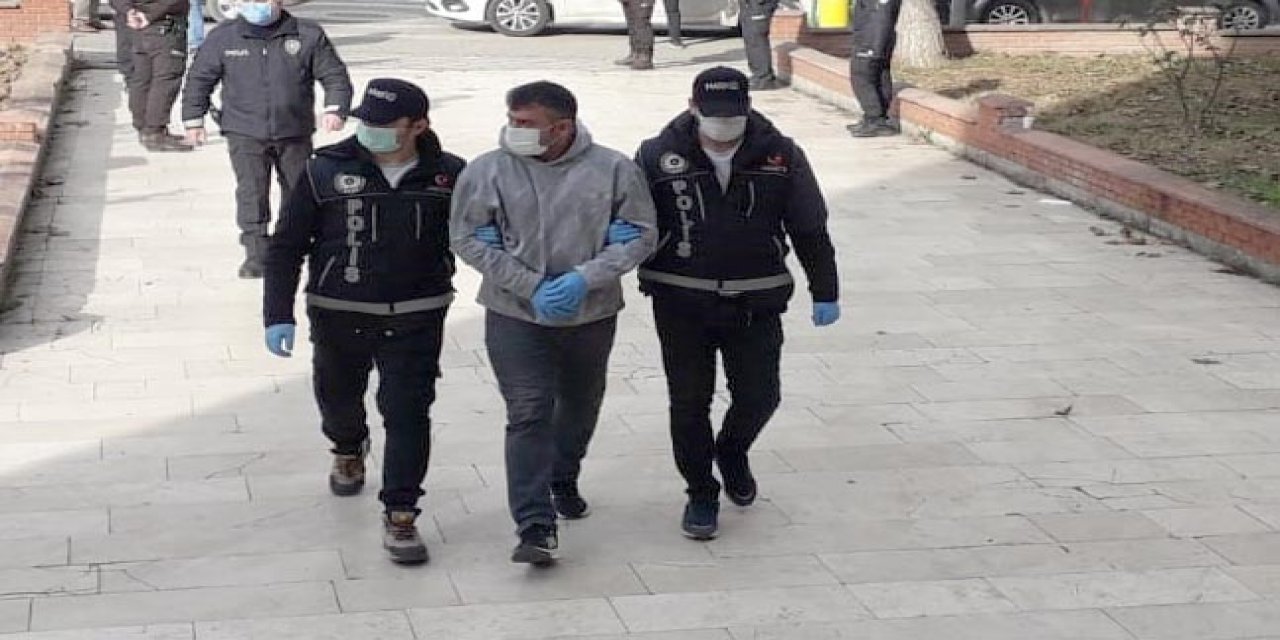 Bilecik'te uyuşturucu şüphelileri, adliyede