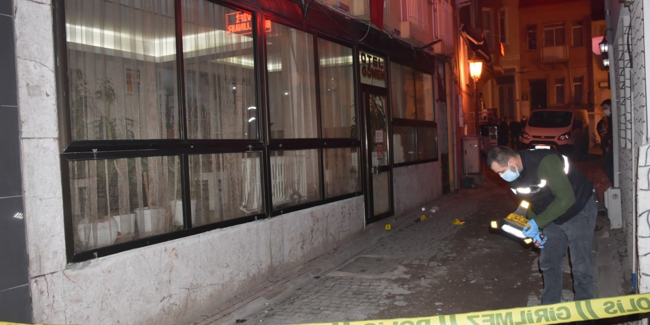 Otel lobisindeki tartışmada yaralanan kişi hayatını kaybetti