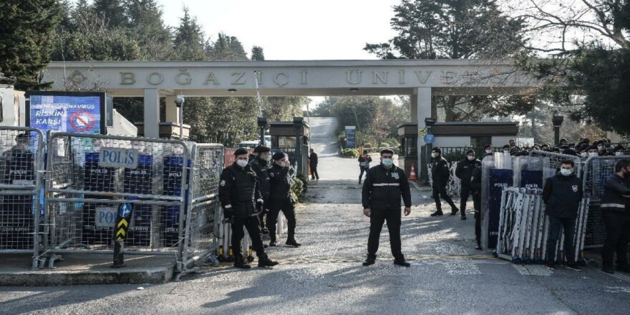 Tepki çeken görüntü... Boğaziçi Üniversitesi'ne TOMA’lı barikat!