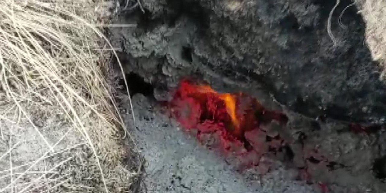 Konya'da, toprak altında metan gazı kaynaklı ateşe AFAD incelemesi
