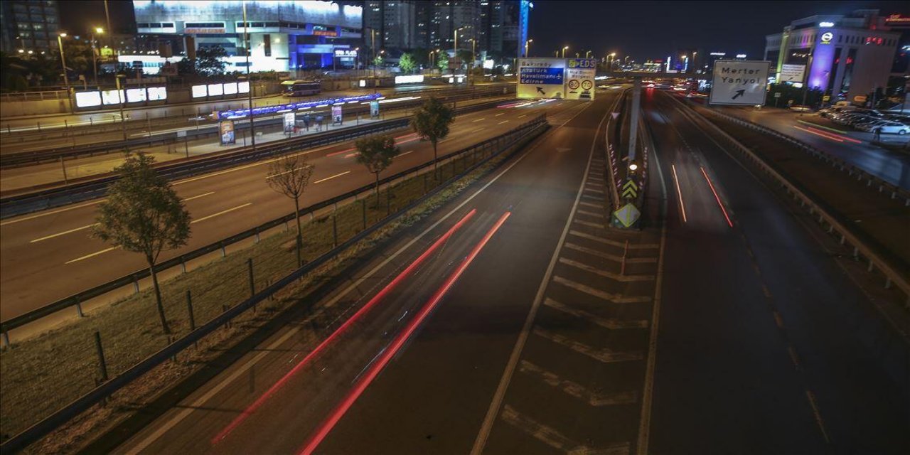 HAFTA SONU SOKAĞA ÇIKMA KISITLAMASI 21.00 İTİBARİYLE BAŞLADI