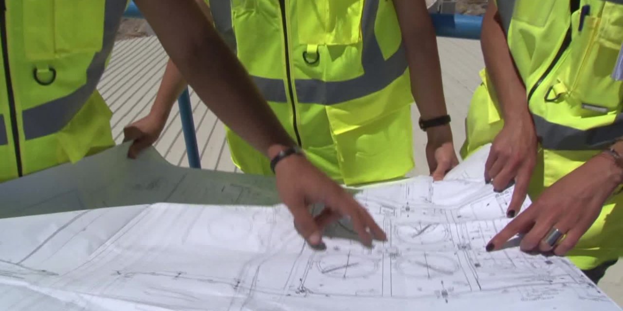 İzmir Büyükşehir'den bir ilk... Yeni mezun gençler için istihdam şartı...