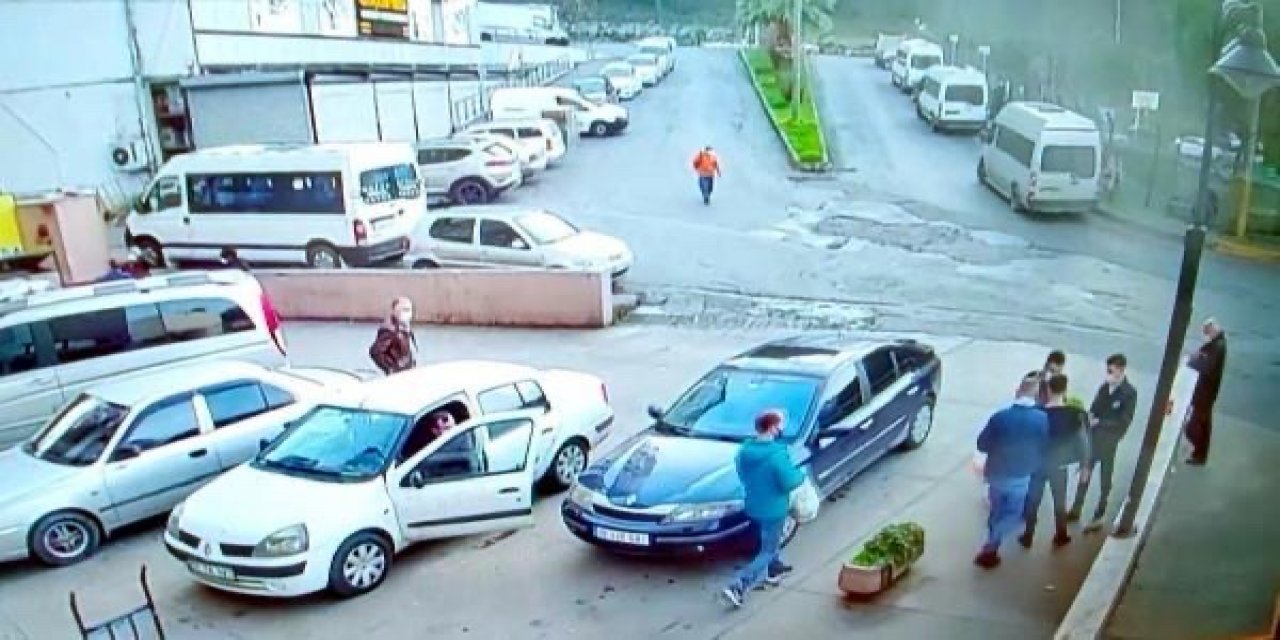 Maske takmayan genç, polise saldırdı