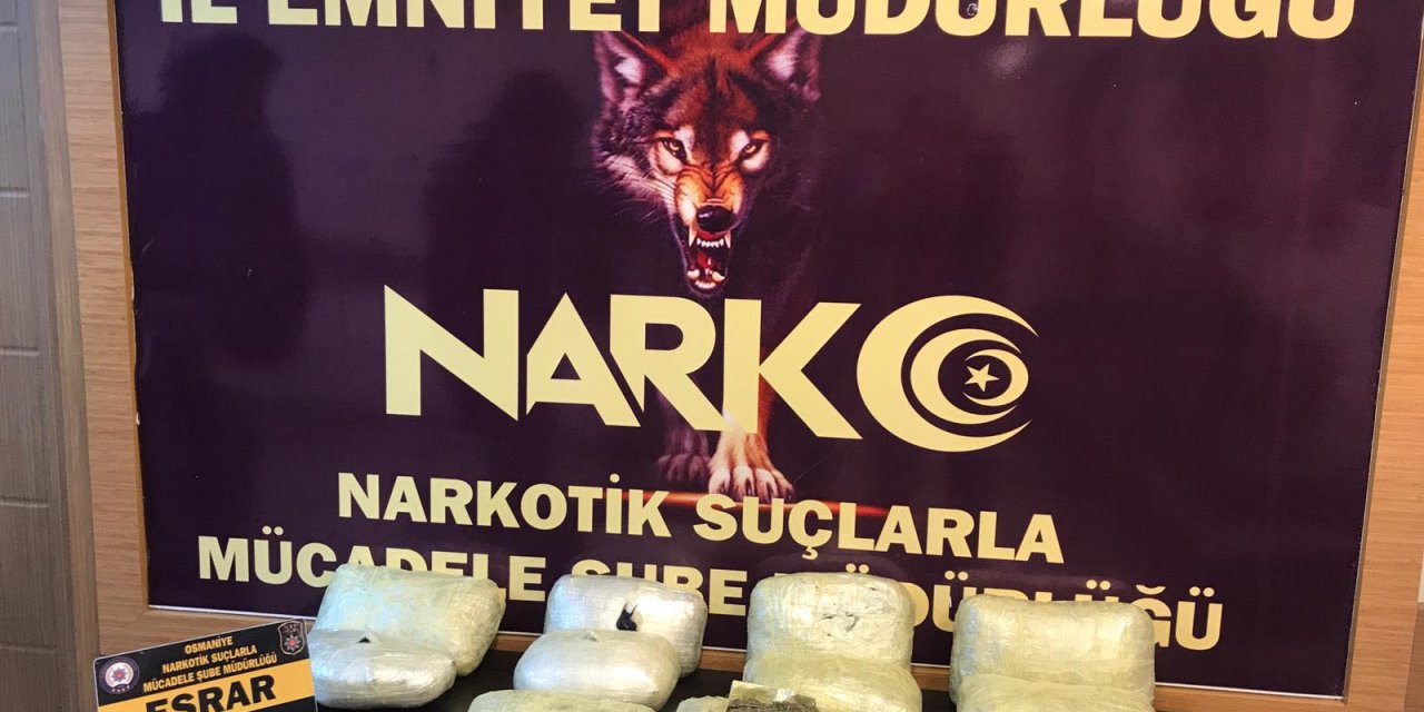 Sırt çantasında uyuşturucu ele geçirilen 2 yolcu tutuklandı