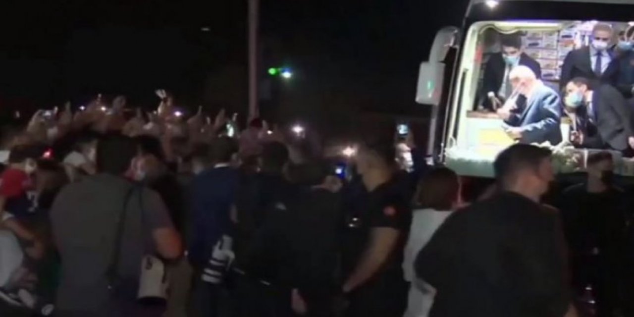 AKP'nin  MYK toplantısında Cumhurbaşkanı Erdoğan'ın eleştirildiği söyleniyor