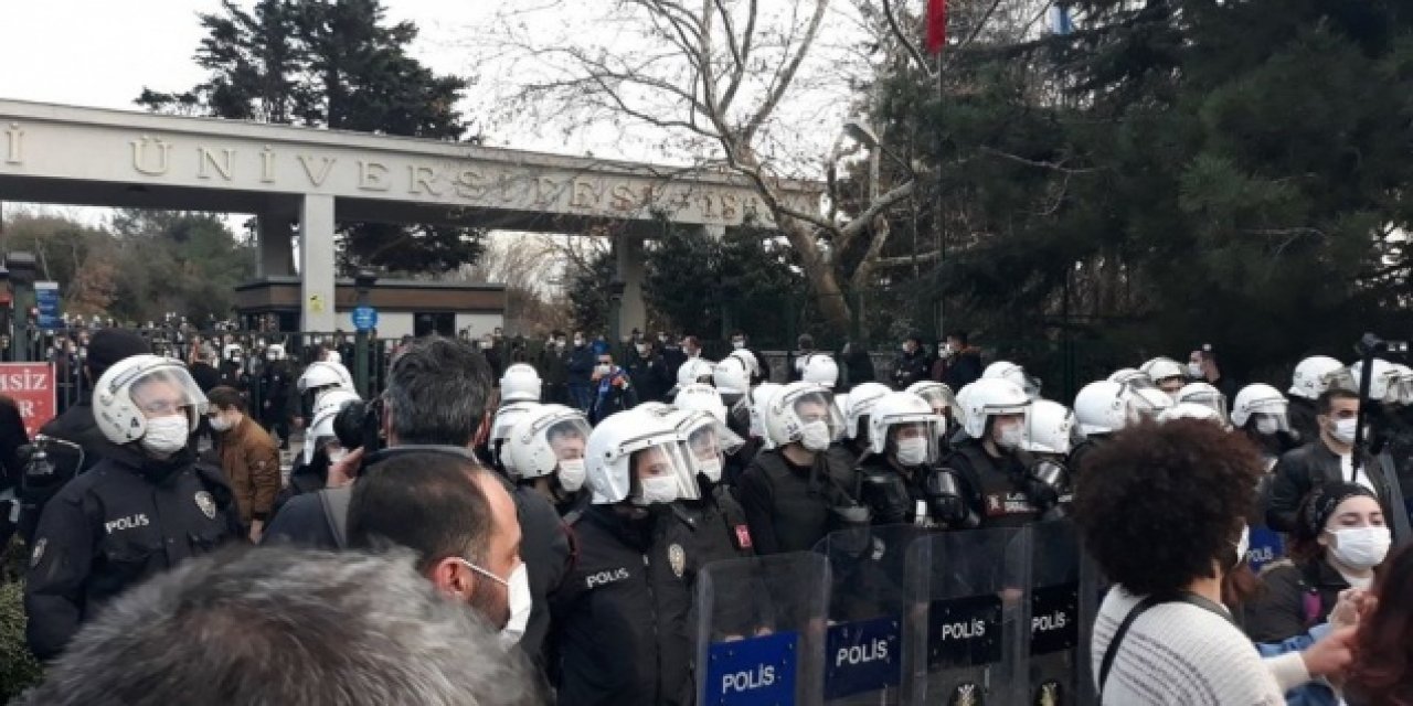 "Barışçıl protestolara devlet baskısı bir norm haline geldi" "Boğaziçi protestosu" dünya basınında...