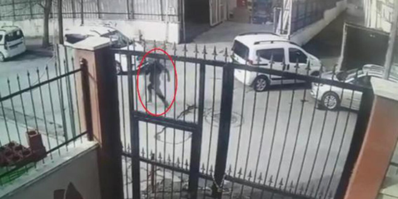 KÜÇÜKÇEKMECE'DE HIRSIZLIK ŞÜPHELİSİ 4 KİŞİ YAKALANDI