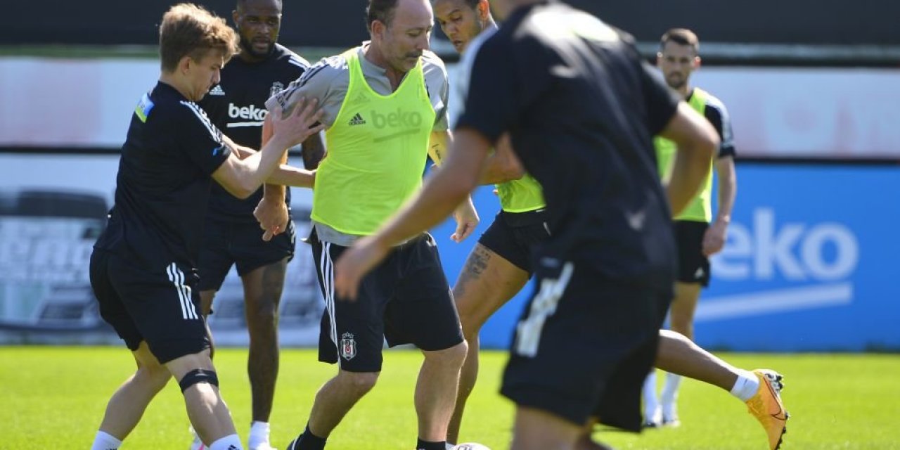 Beşiktaş'ta Sergen Yalçın sahaya indi