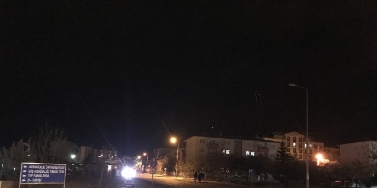 Ankara'da 4,5 büyüklüğünde deprem; vatandaşlar sokaklara çıktı