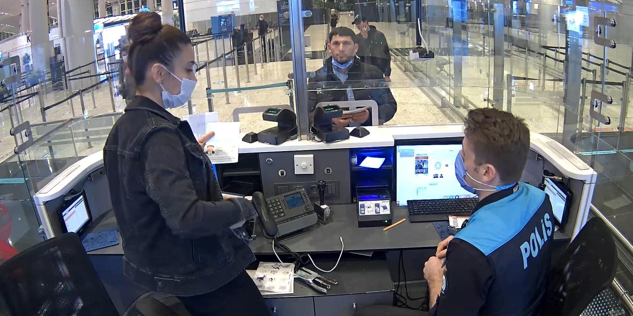 Sahte pasaportla kaçmaya çalışan DEAŞ'lı istanbul Havalimanı'nda yakalandı