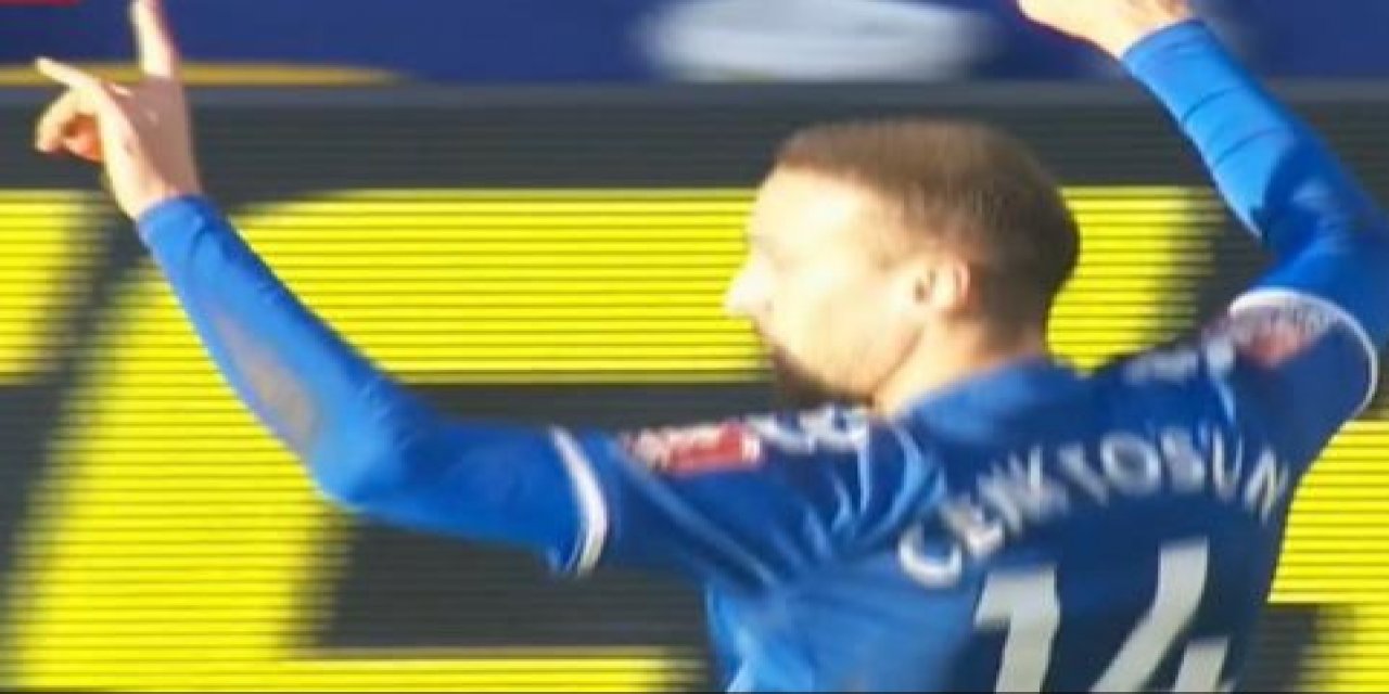 Bozkurt işaretine soruşturma! Cenk Tosun'un gol sevinci kızdırdı!