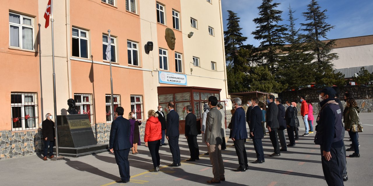 Niğde’de bayrak töreni coşkusu