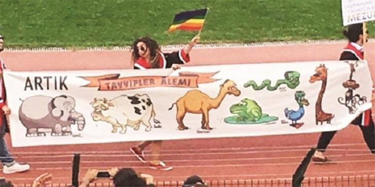 “Cumhurbaşkanına hakaretten” yargılanıyorlardı... "Tayyipler Alemi" pankartı taşıyan ODTÜ öğrencileri için karar verildi!