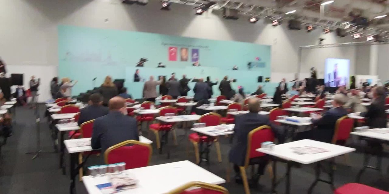 CHP SALONU TERK ETTİ: İBB'de gergin anlar; Tevfik Göksu'ya tepki büyük