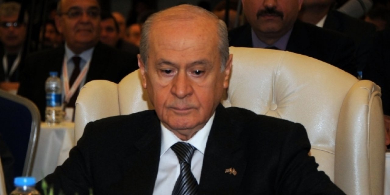 AKP "sözde" kelimesine takıldı ama... Eski defterler açıldı! Bahçeli "Cumhurbaşkanı" Erdoğan'a bakın neler söylemiş? AKP'nin tepkilerine videolu yanıt!