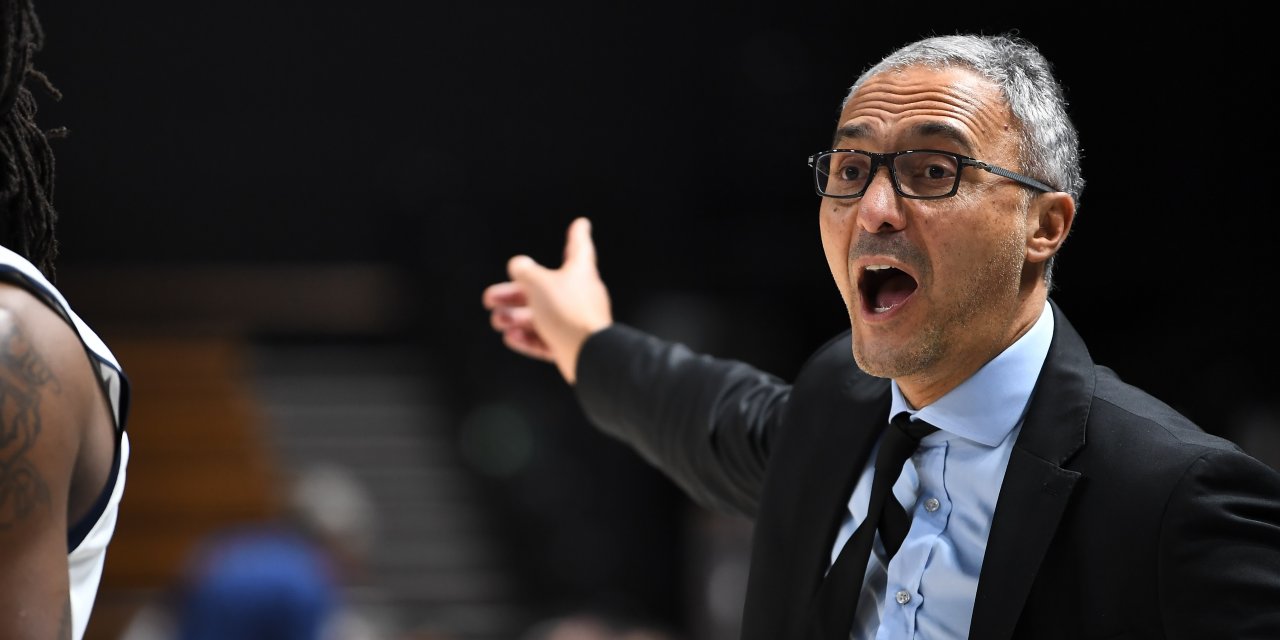 TOFAŞ Başantrenörü Demir: İstekli ve sert oynamaya devam edeceğiz