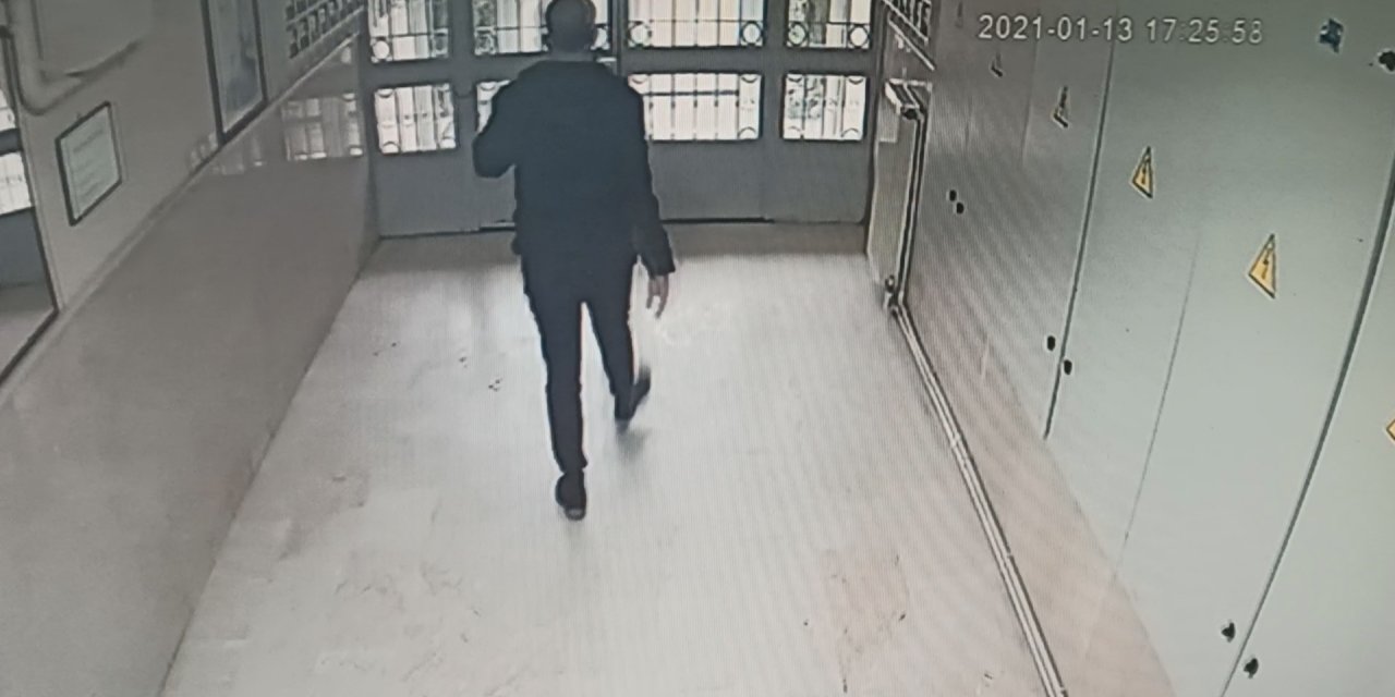 "Sevgilisi evi yakıp kaçmış. Ama kadını kurtardılar''  Şüpheli güvenlik kamerasında  