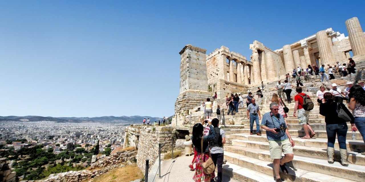 Yunanistan umudunu turizme bağladı: Ülkeye girişlerde aşı zorunluluğu aranmayacak