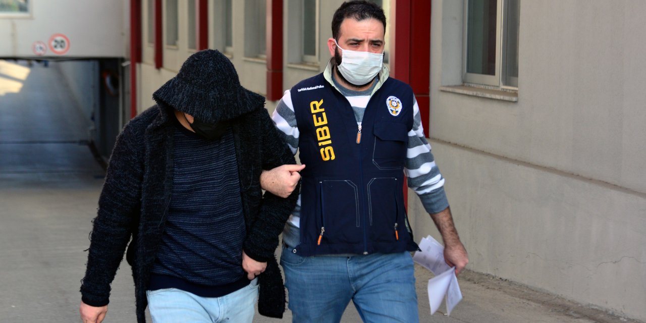 Kredi kartı bilgilerini çalıp, internetten alışveriş yaptılar