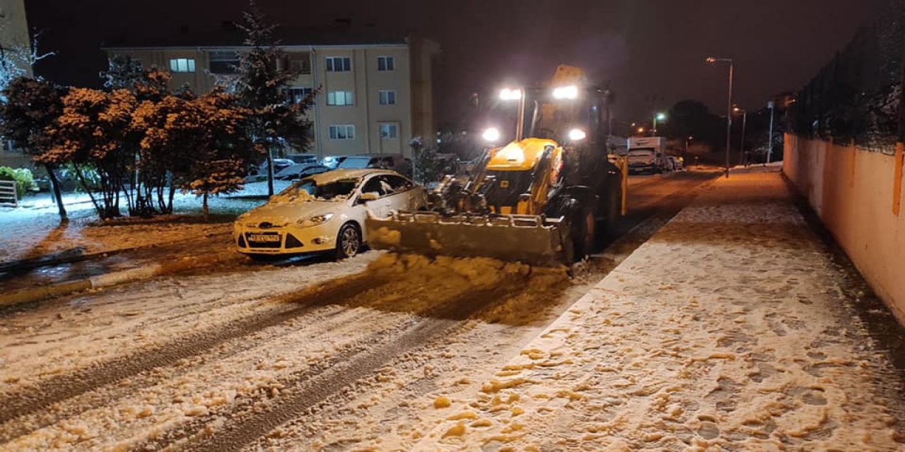 Çanakkale'de kar yağışı başladı
