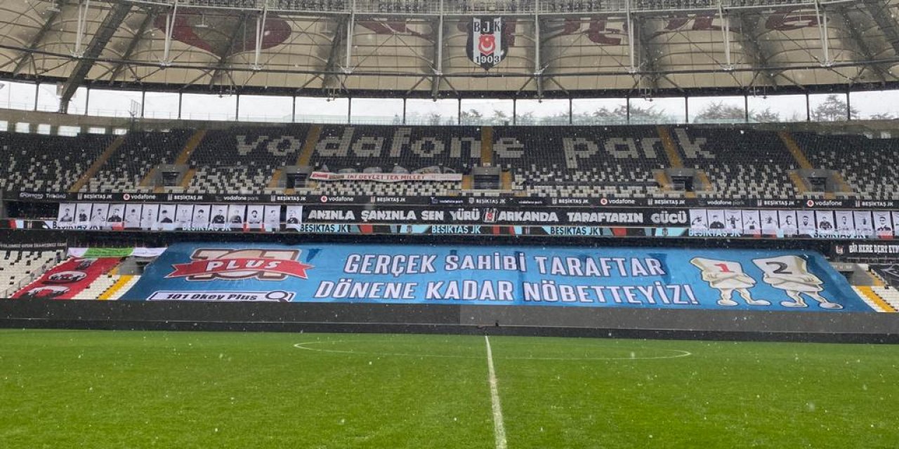 Derbi sahnesi Beşiktaş ve Galatasaray'ı bekliyor