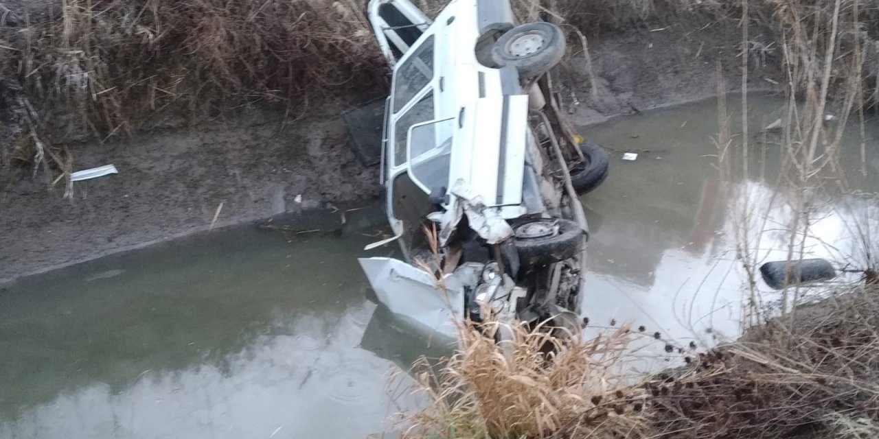 Otomobil su kanalına uçtu: 1 ölü, 1 yaralı