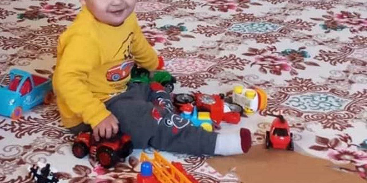 4 yaşındaki Emir Seyit, kalbine yenik düştü