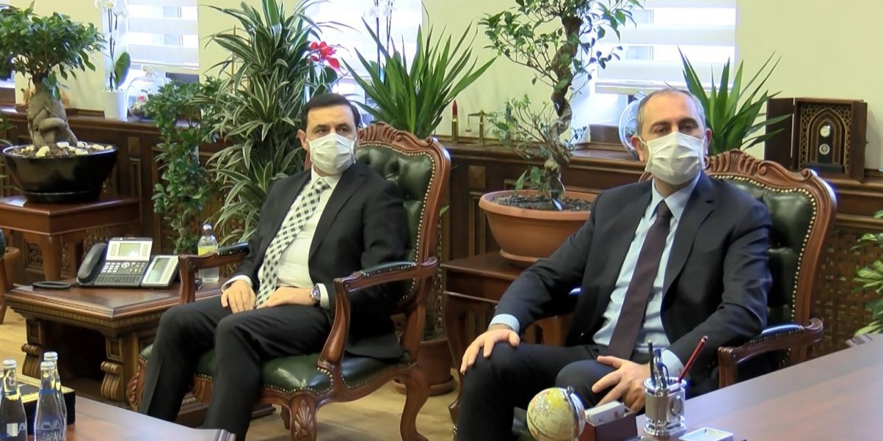Bakan Gül'den, Ankara Cumhuriyet Başsavcısı olarak atanan  Akça'ya ziyaret 
