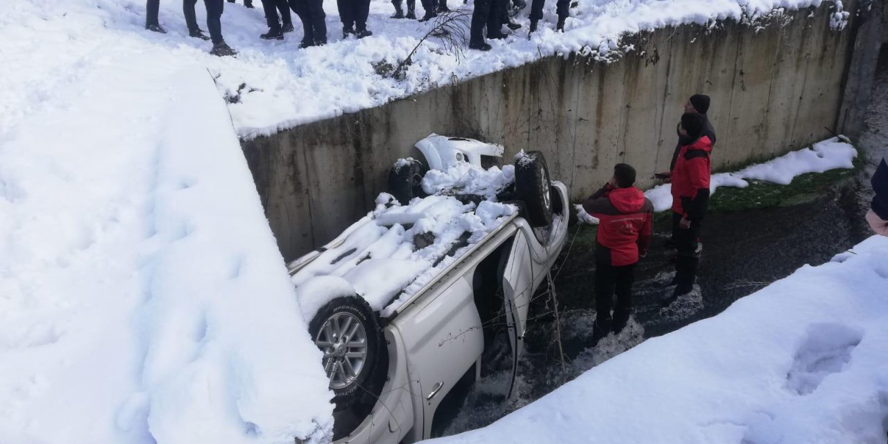 175 KİŞİLK EKİPLE ARANIYORDU: 5 gündür aranan doktor, menfeze düşen otomobilinde yaşamını yitirmiş halde bulundu
