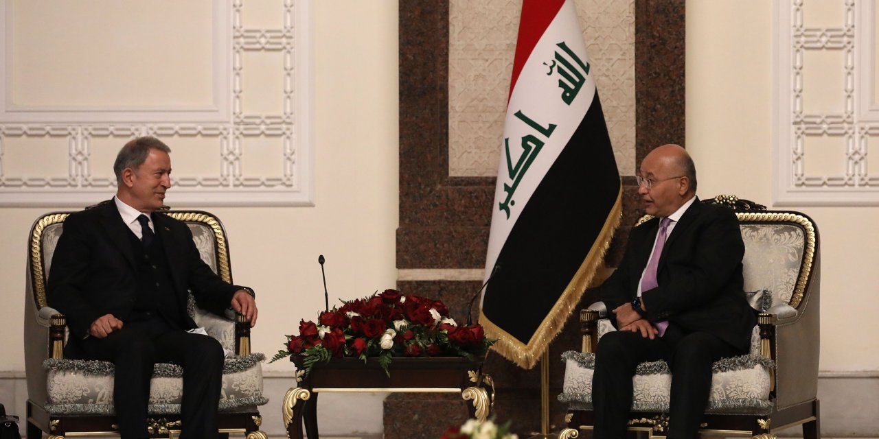 Bakan Akar'dan sürpriz Irak ziyareti