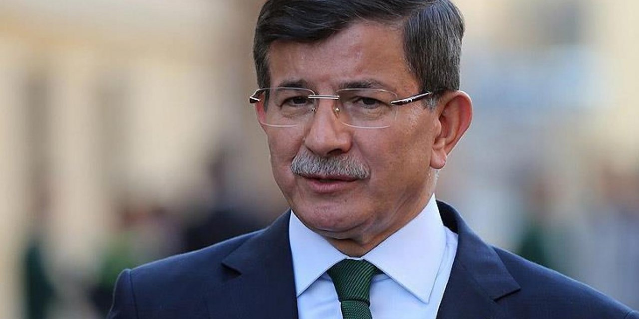 Davutoğlu'ndan Bahçeli'ye "Serok Ahmet" tepkisi! "Gerçek anlamda bölücülük, Kendince Kürtçe'ye hakaret ediyor"
