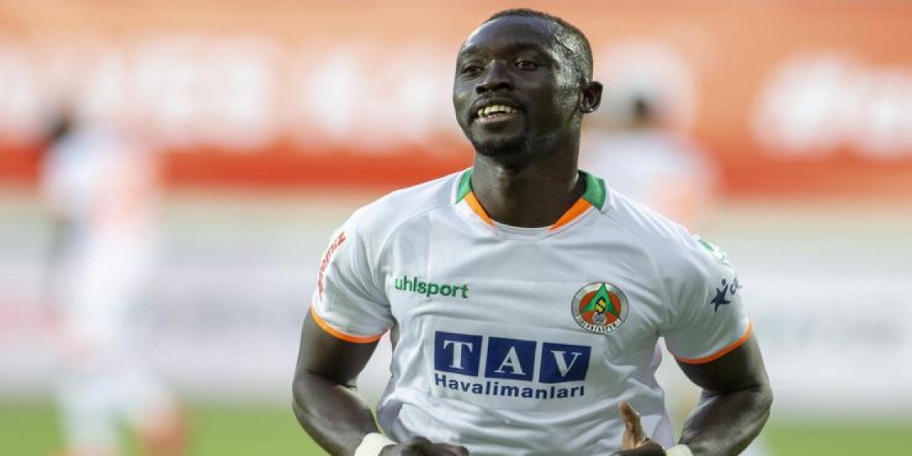 Papiss Cisse, Fenerbahçe için İstanbul'da