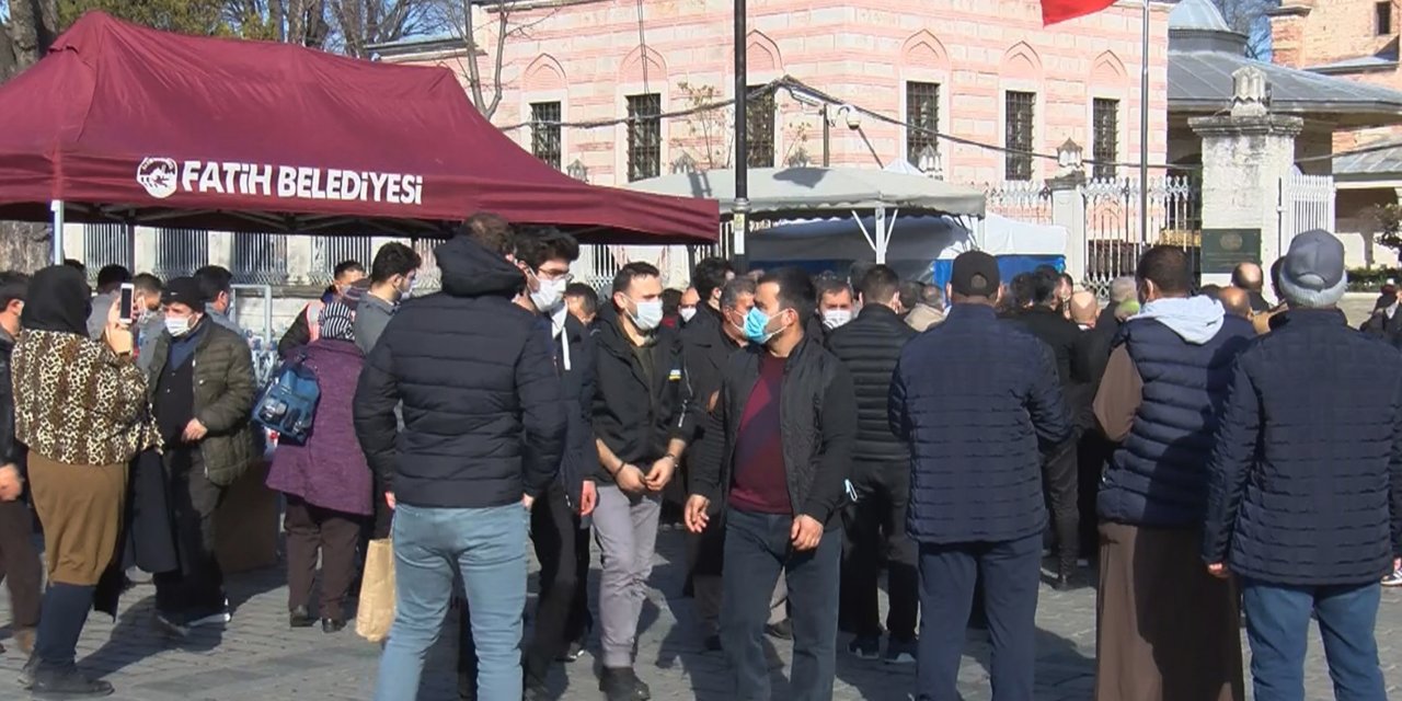 2. Abdülhamid'in torunu için Ayasofya Camii'nde gıyabi cenaze namazı