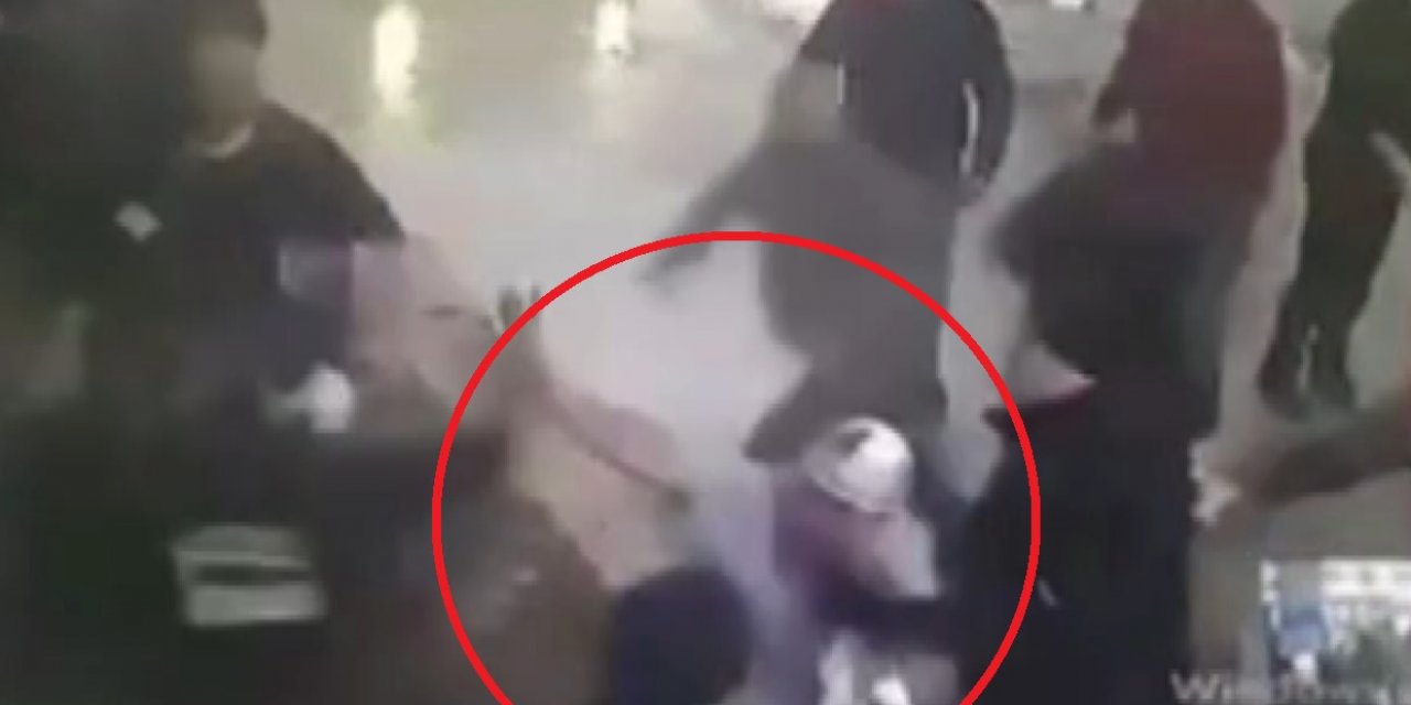 Hasta yakınlarının güvenlik görevlilerine saldırı anı kamerada