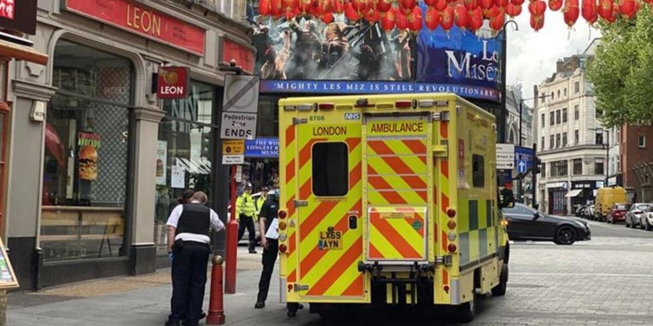 İngiltere’de son 24 saatte koronavirüsten 1348 ölüm