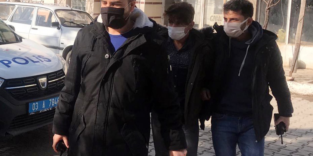 Trafikte ölümlü kavgaya karışan genç tutuklandı, babası serbest