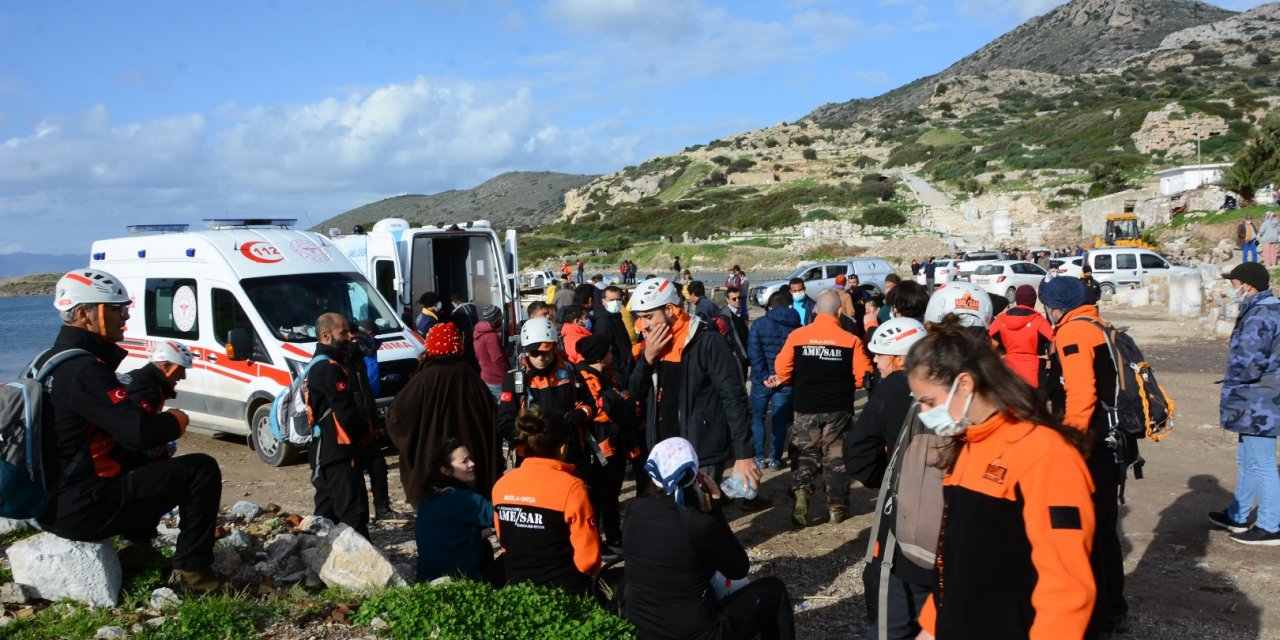 Kayıp balıkçıyı arama çalışmalarında kimliği belirsiz erkek cesedi bulundu